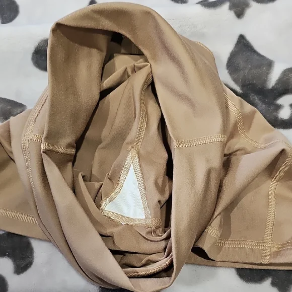 EUC Fleo High Waisted Shorts Small Tan Crossfit Weightlifting - Picture 3 of 5